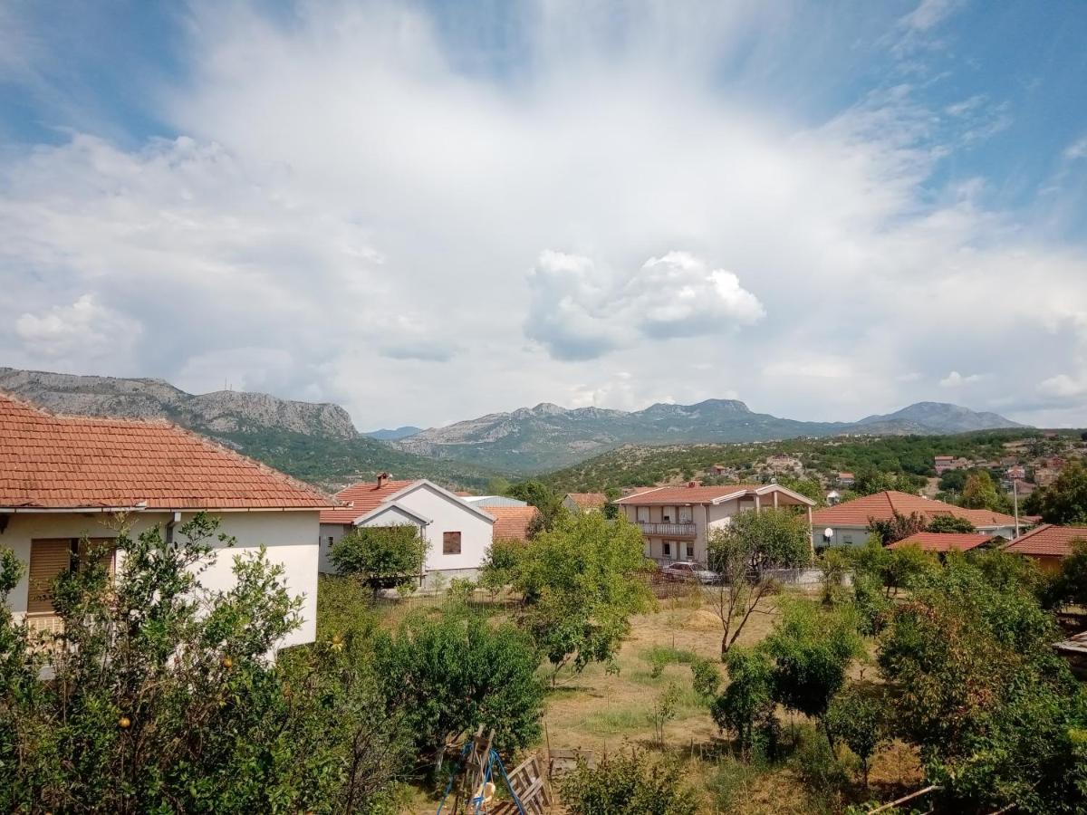 Hostel Olea Podgorica Exterior photo